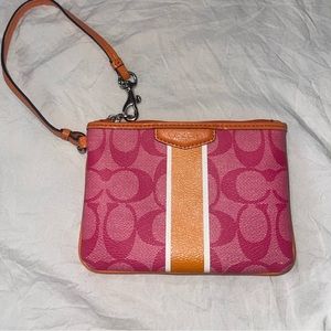 Coach wristlet new without tag
